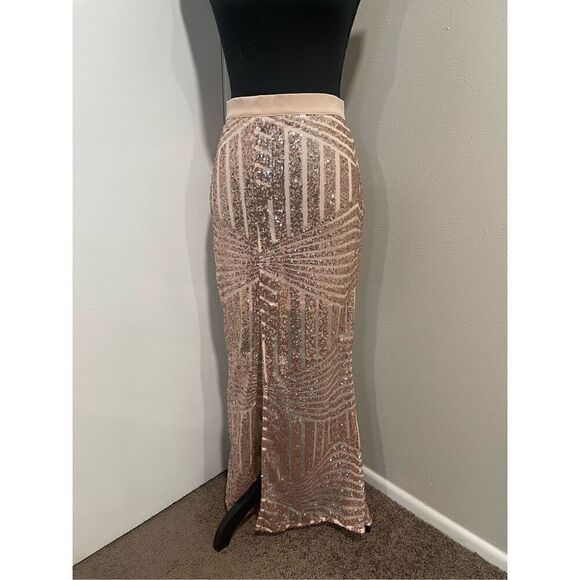 Rose Gold Sequin Skirt - Picture 3 of 12